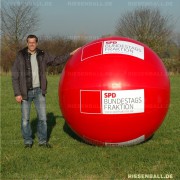 Riesenball Galerie